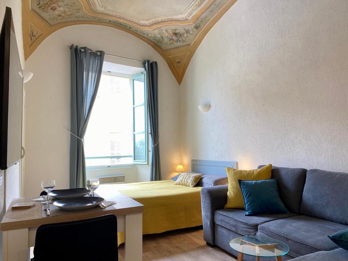 Lovely Studio - Heart Of Menton, Near The Beach. Buitenkant foto